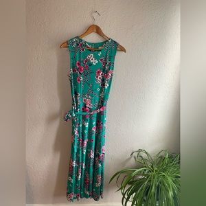 Beautiful long flowered dress, small with tie,  dry soft stretchy material.